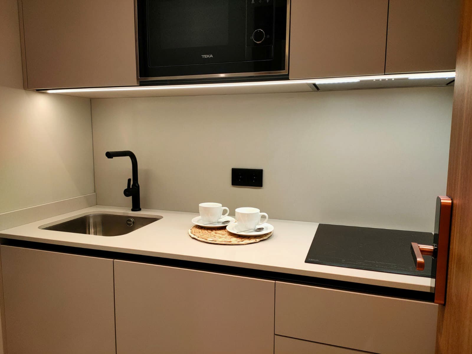 Estúdio 2 (varanda privativa) — foto 2